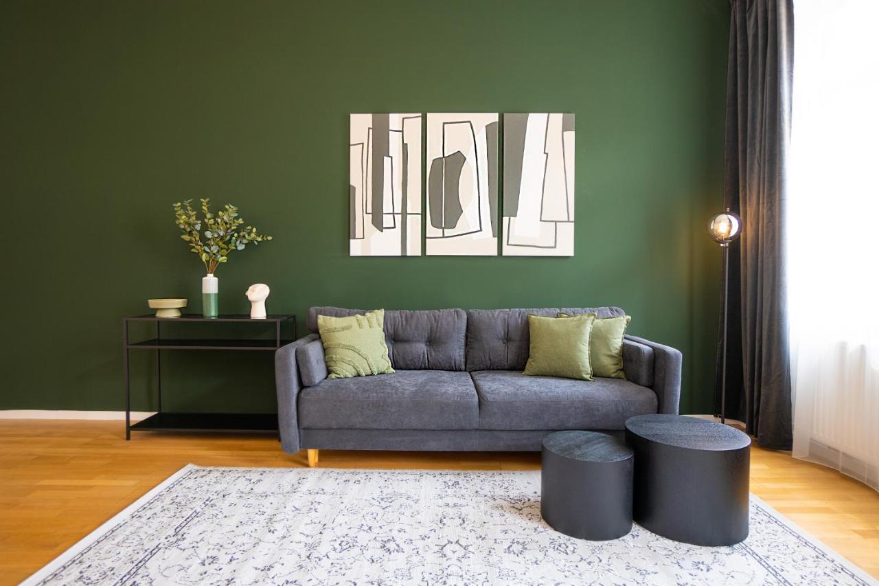 Brand-new With A Breathtaking Design Located Right Near Belvedere Castle, 15 Minutes From Centre Apartament Viena