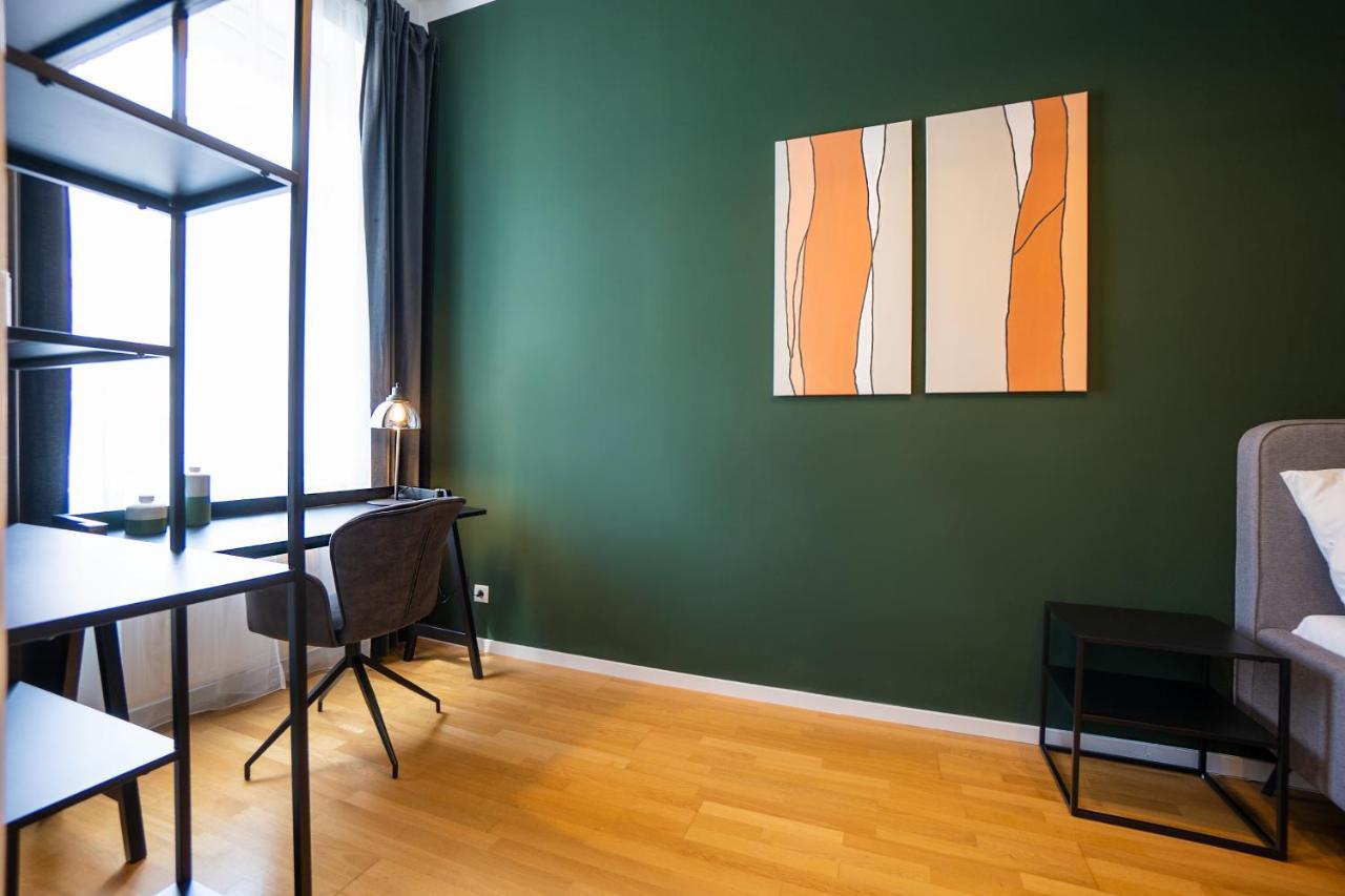 Brand-new With A Breathtaking Design Located Right Near Belvedere Castle, 15 Minutes From Centre Viena